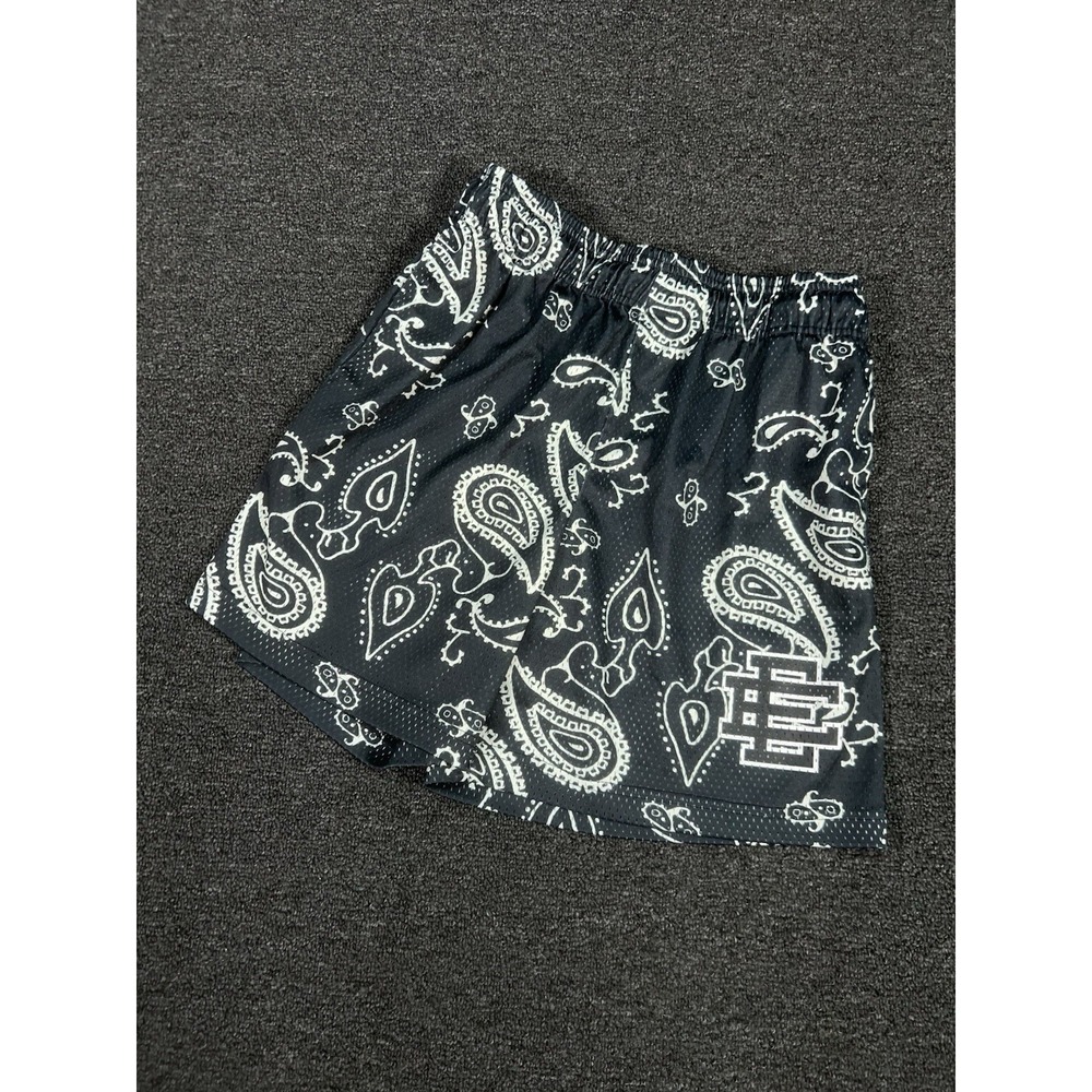 Eric Emanuel EE Basic Shorts Black Paisley Bandana Size Mens Medium 5.5"